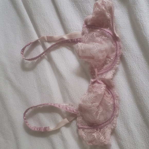Chantelle lace bra - Picture 1 of 2